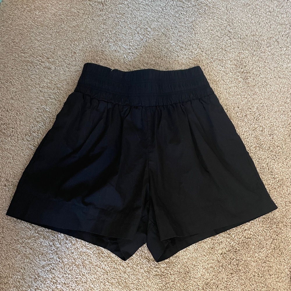 Hill House Black High Waist Shorts with Flowing Silhouette